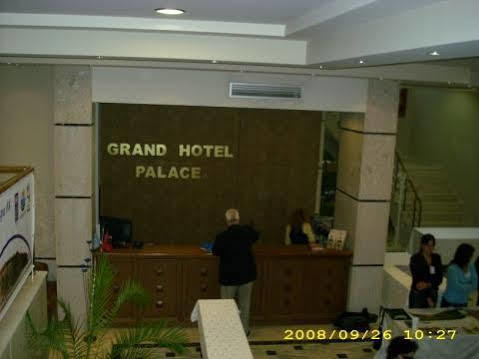 Grand Palace Hotel Корча Екстериор снимка